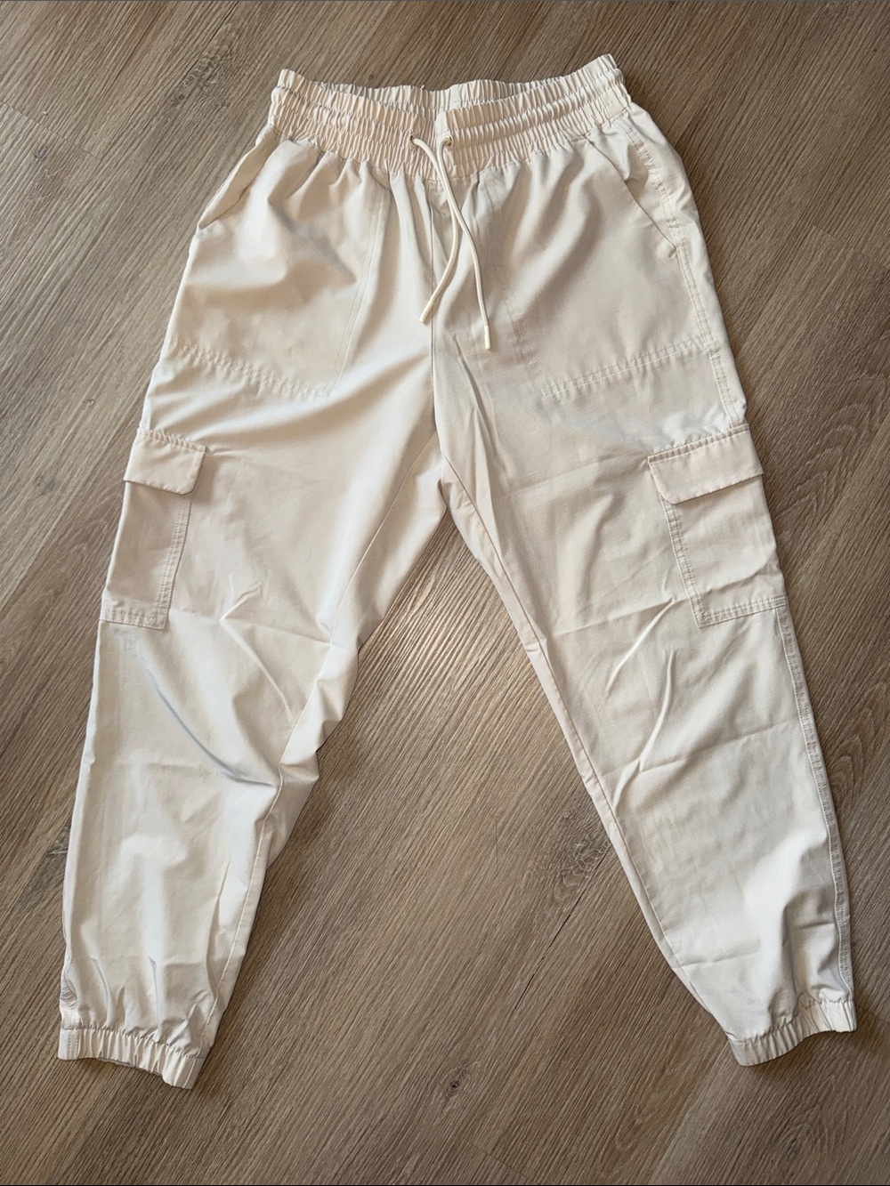OLD NAVY Stretchtech Dry Quick Cargo Style Light Cream Athletic Joggers
